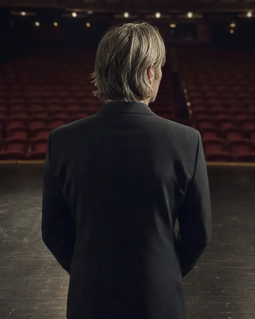 Hvad tjener Mads Mikkelsen?